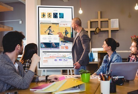 Ecrans-collaboratifs-outil-accompagnement-equipes-entreprise Ecrans-collaboratifs-outil-accompagnement-equipes-entreprise
